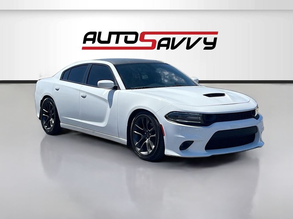 White Knuckle Clearcoat 2022 Dodge Charger Sedan Rear-Wheel Drive 8-Speed Automatic