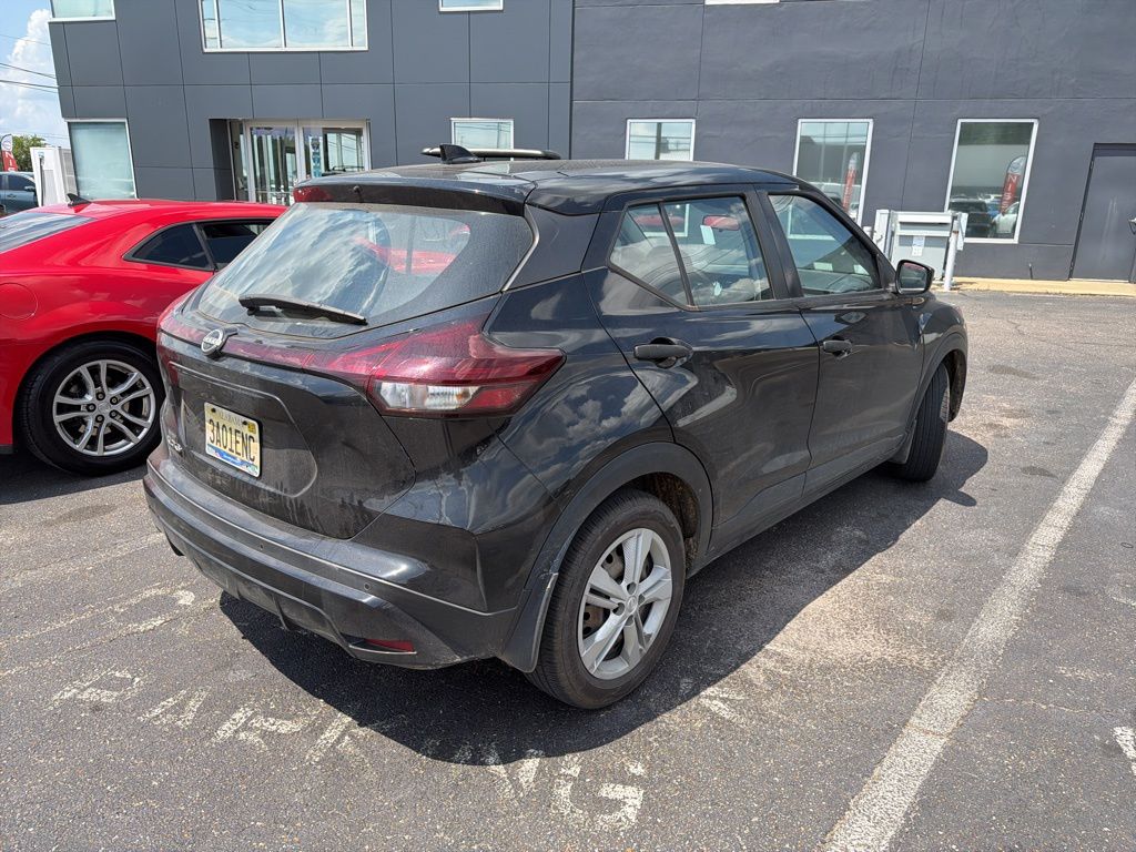 used 2022 Nissan Kicks car