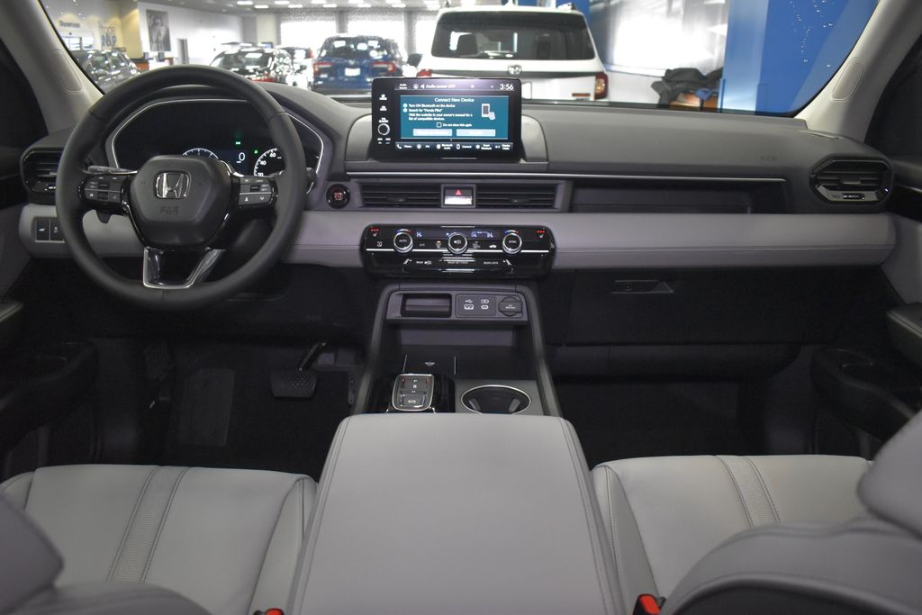 2025 Honda Pilot EX-L 10