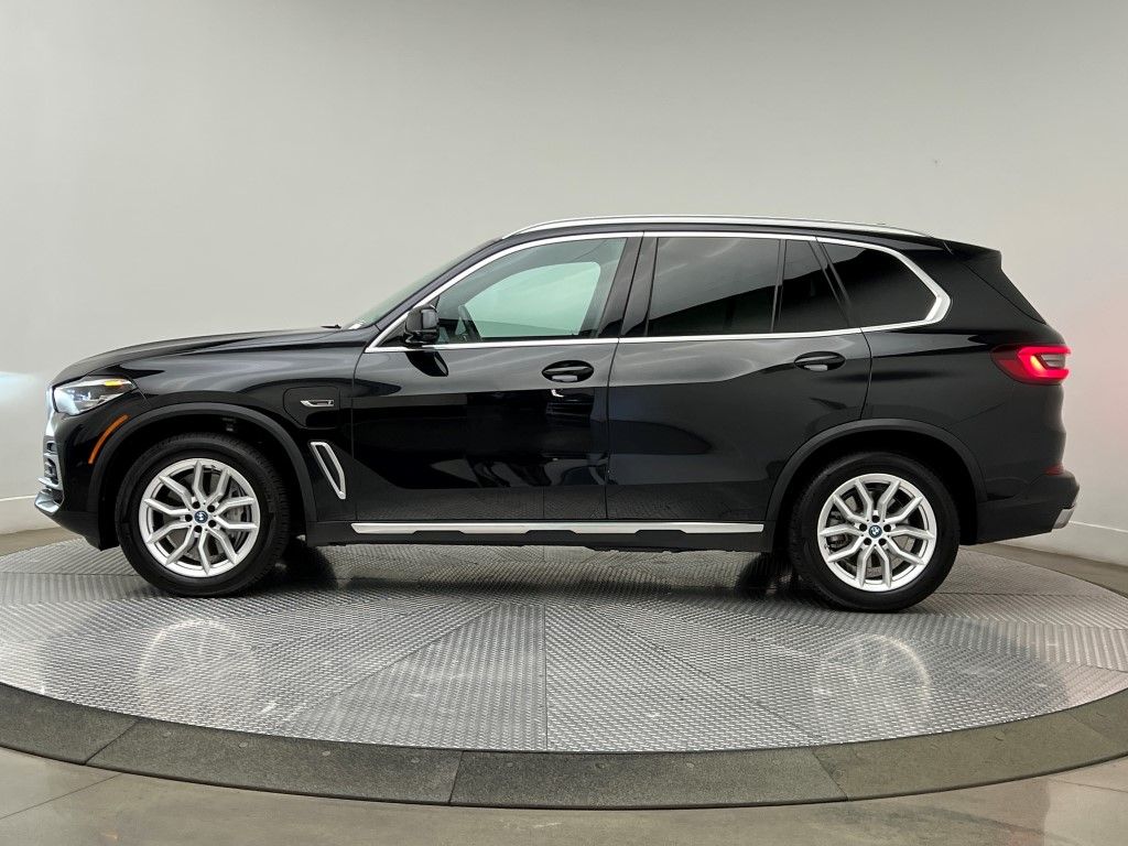 Thumbnail: 2022 BMW X5 - 3