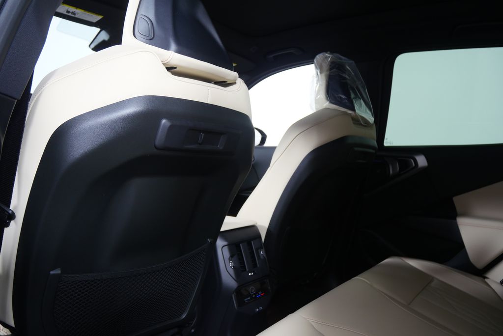 Thumbnail: 2026 BMW X3 - 17