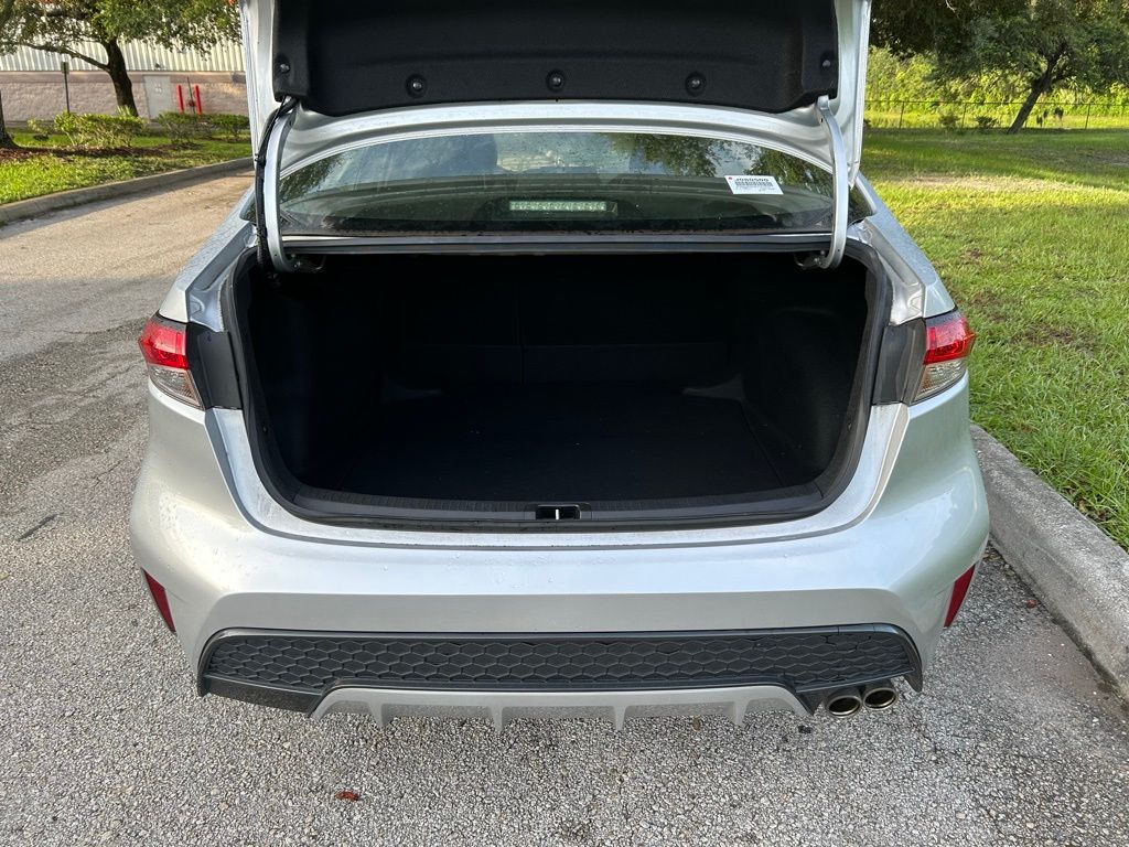 Thumbnail: 2021 Toyota Corolla - 10