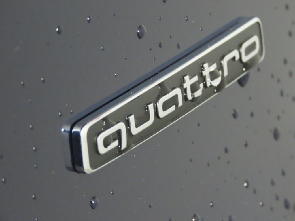 Thumbnail: 2026 Audi Q7 - 10