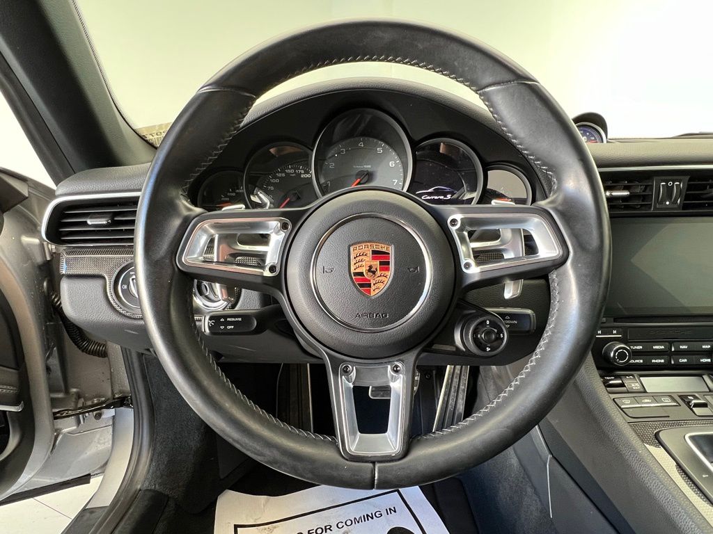 Thumbnail: 2017 Porsche 911 - 7