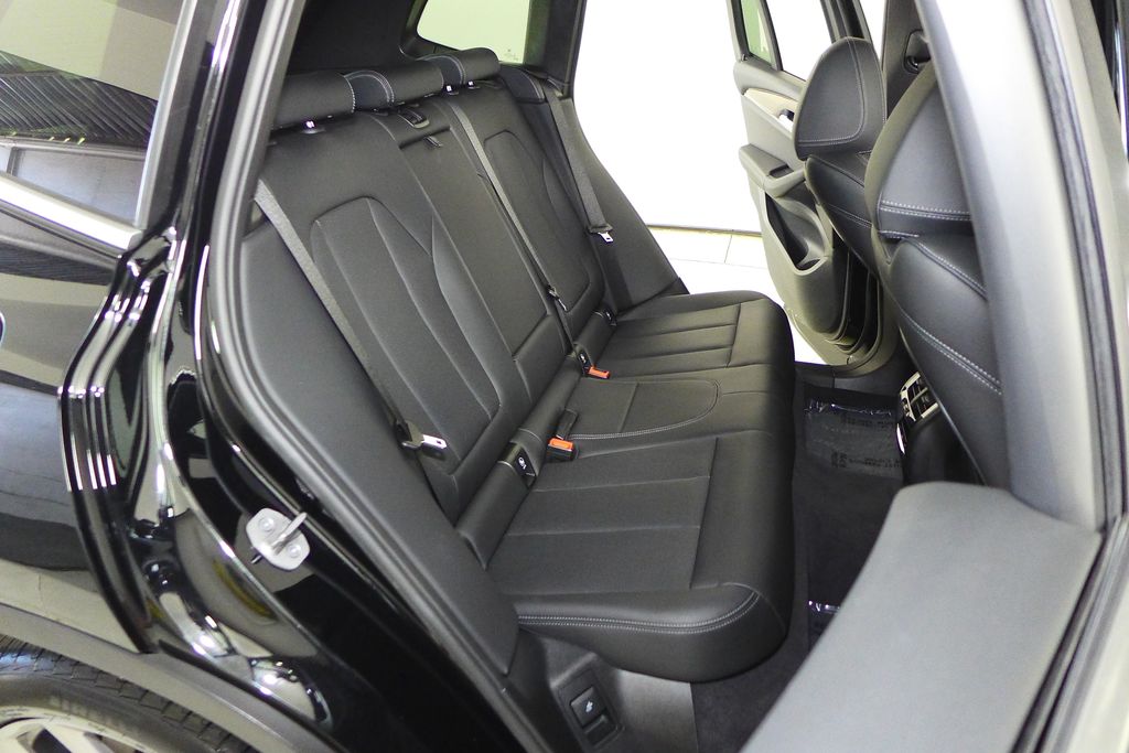 Thumbnail: 2023 BMW X3 - 20