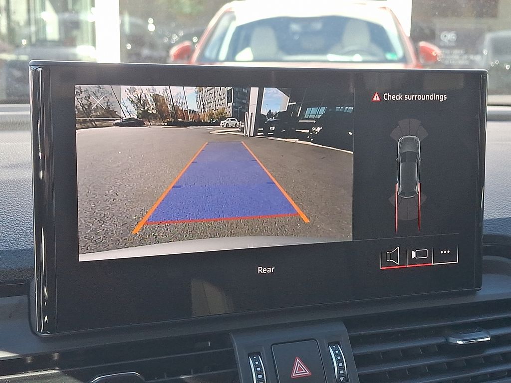 Thumbnail: 2025 Audi Q5 - 18