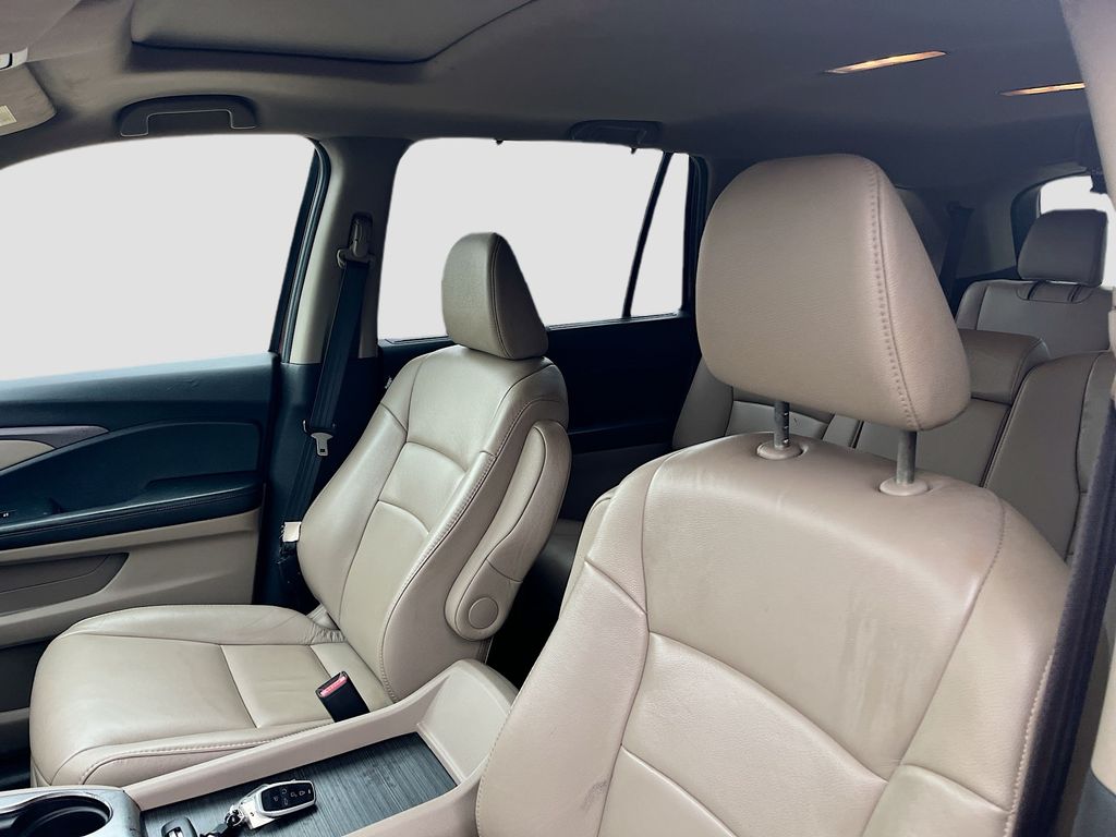 2020 Honda Pilot EX-L - Photo 20