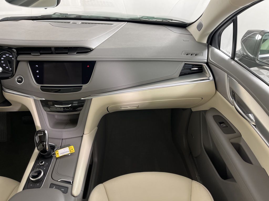 Thumbnail: 2020 Cadillac XT5 - 15