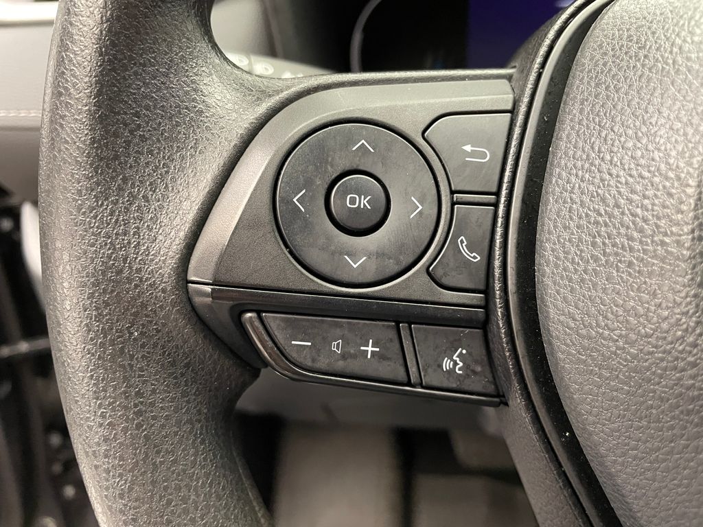 2023 Toyota RAV4 LE 21