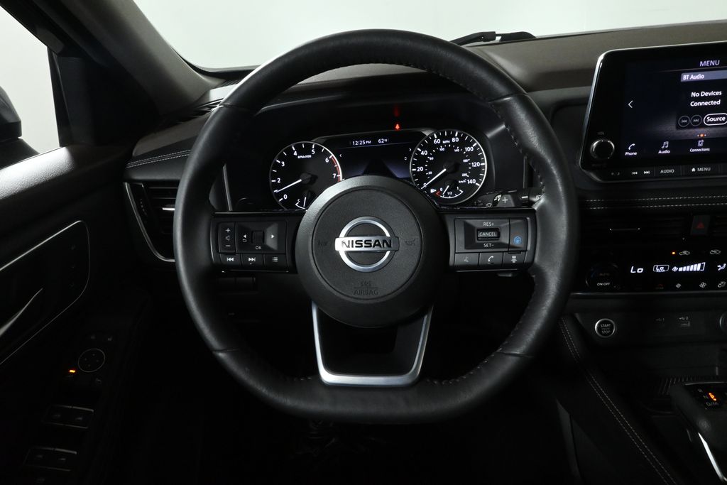 Thumbnail: 2021 Nissan Rogue - 17