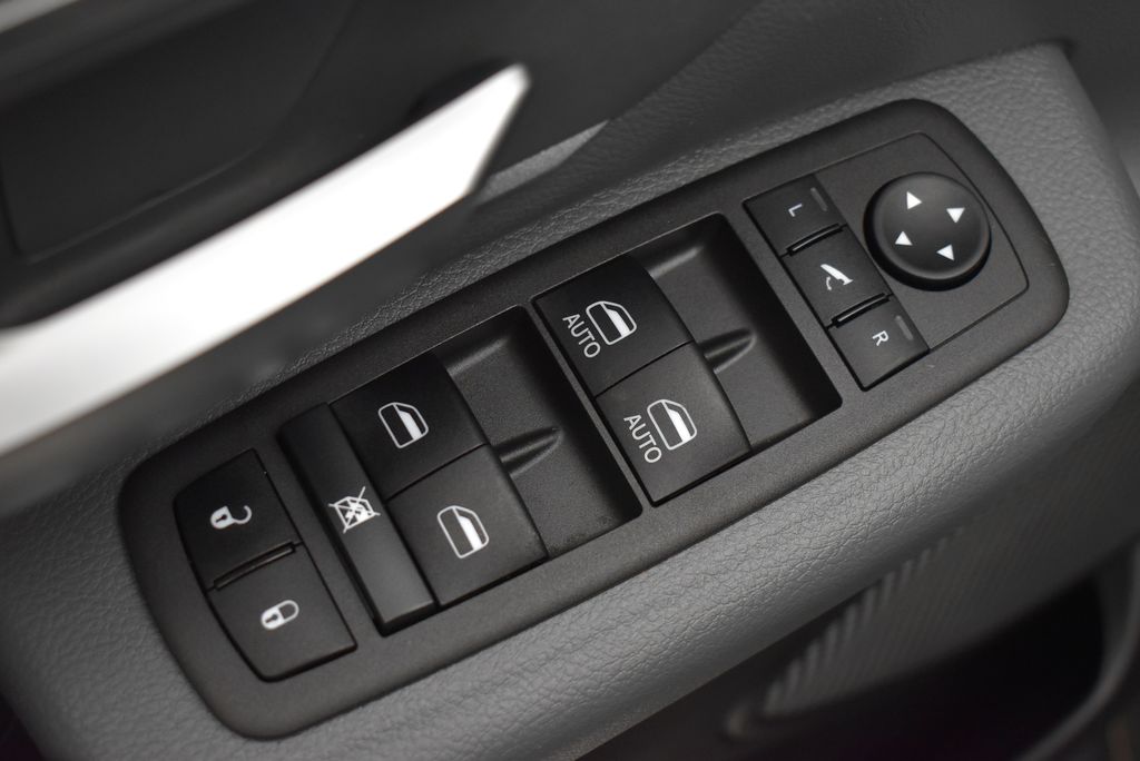 Thumbnail: 2022 RAM 1500 - 11