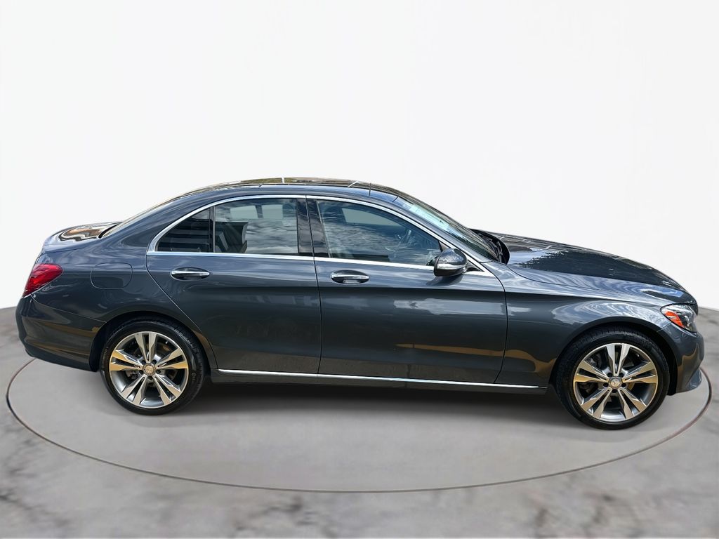Thumbnail: 2015 Mercedes-Benz C-Class - 6
