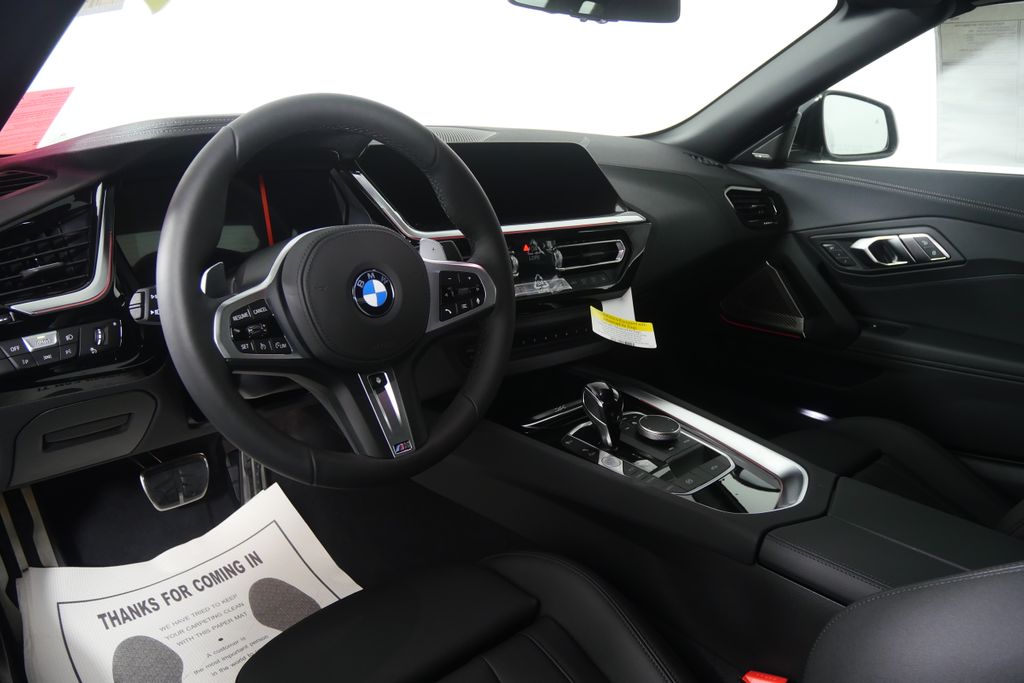 Thumbnail: 2026 BMW Z4 - 14