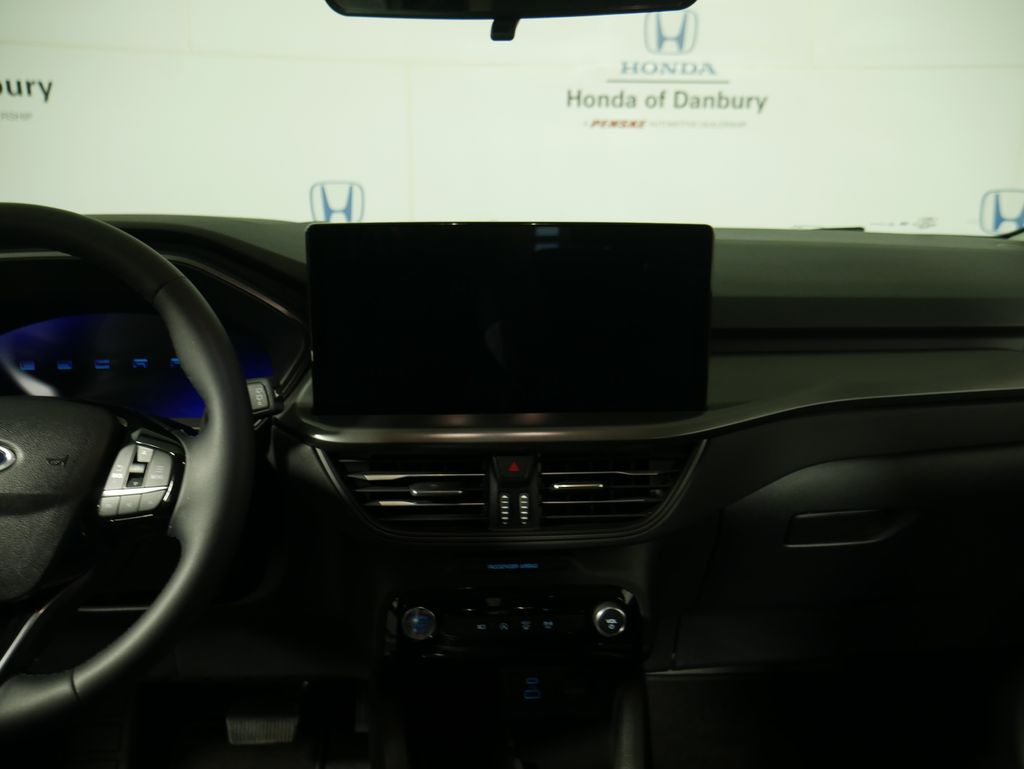 Thumbnail: 2023 Ford Escape - 13