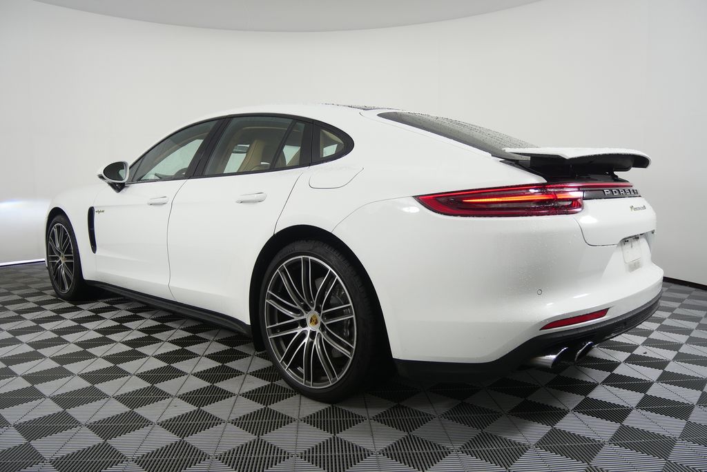 Thumbnail: 2019 Porsche Panamera - 6