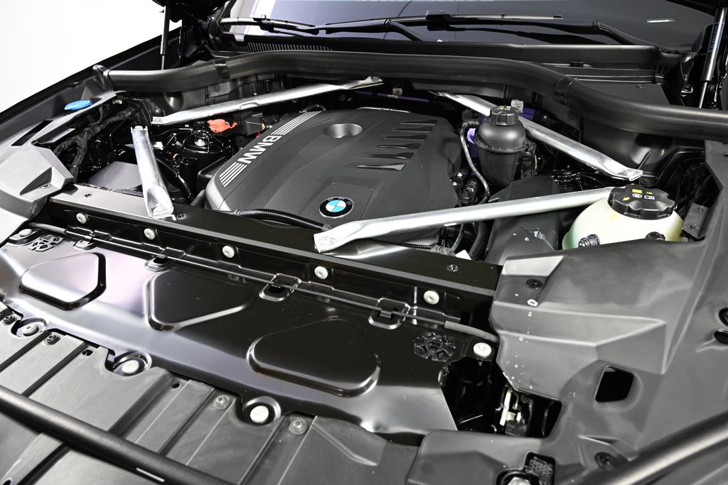 Thumbnail: 2025 BMW X5 - 27