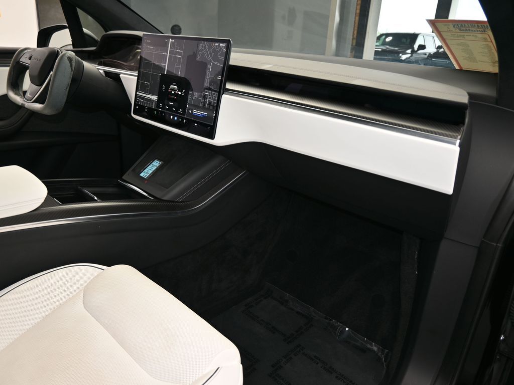 Used 2022 Black Tesla Plaid image 41