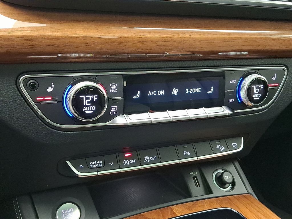 Thumbnail: 2021 Audi Q5 - 16