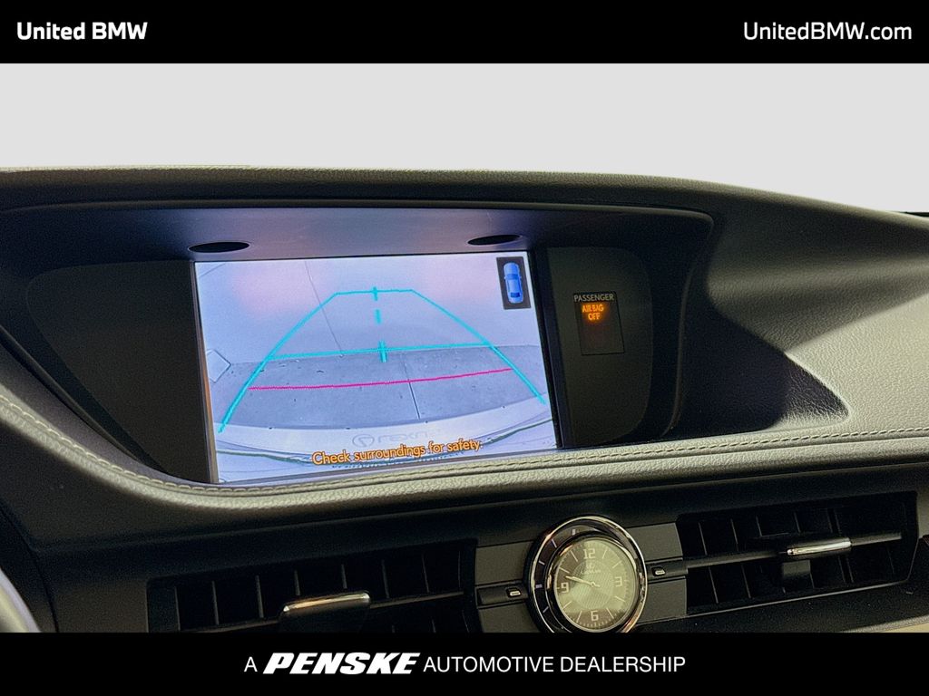 Thumbnail: 2013 Lexus ES - 9