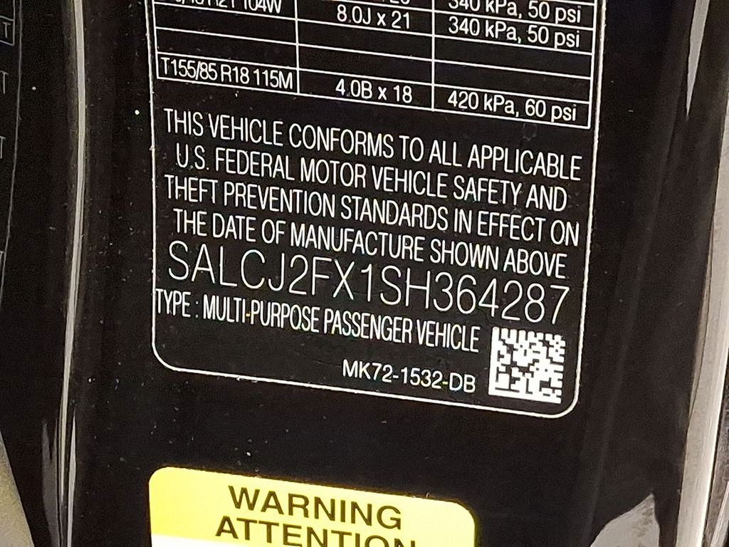 Thumbnail: 2025 Land Rover Discovery Sport - 14