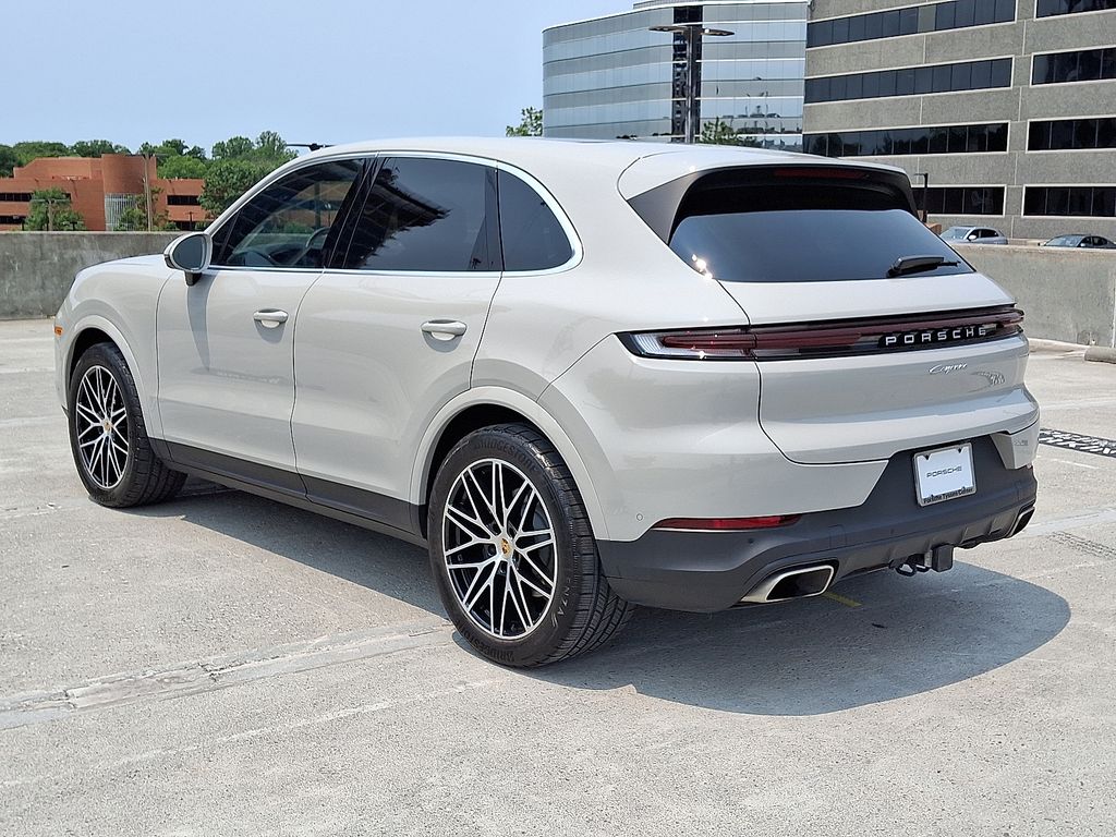 2024 Porsche Cayenne  10