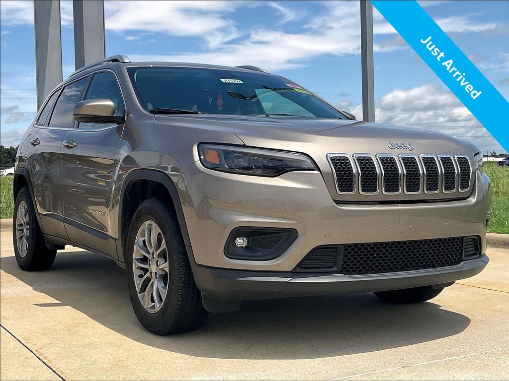 2019 Jeep Cherokee Latitude Plus 4WD   