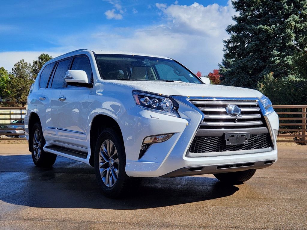 2018 Lexus GX 460 Luxury 3