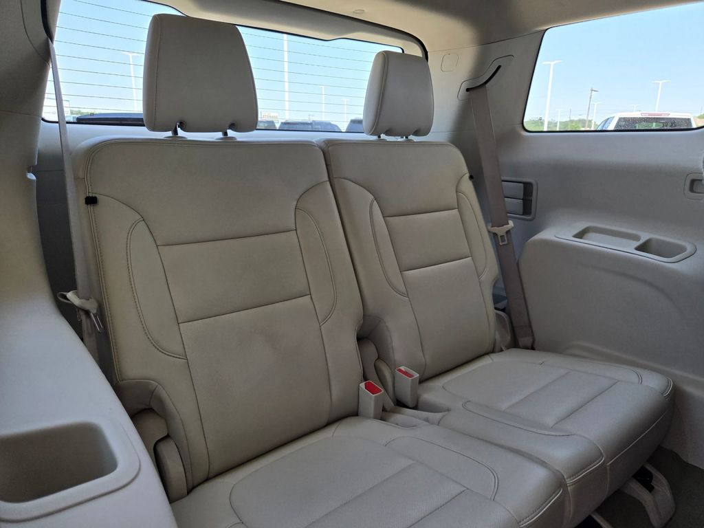 Used 2023 GMC Acadia SUV