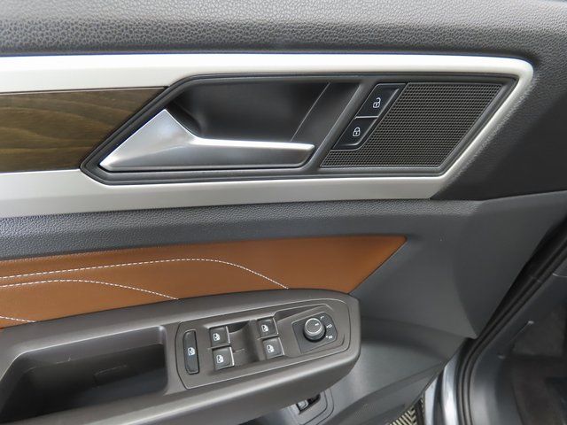 Thumbnail: 2023 Volkswagen Atlas - 23