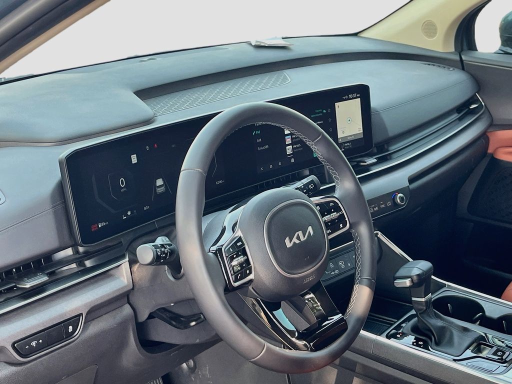 Used 2025 Blue Kia SX image 9