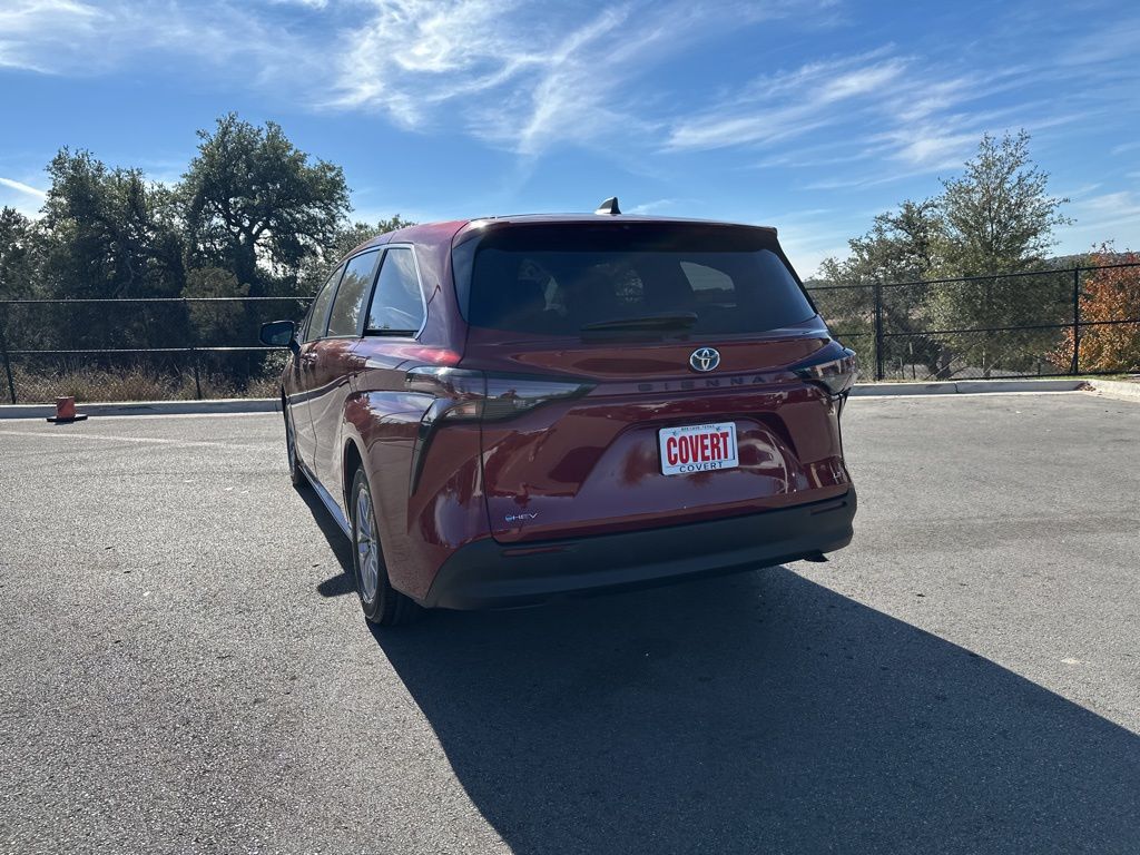 Used Car 2025 Toyota Sienna  Le For Sale Under $40,000 In Austin, Texas