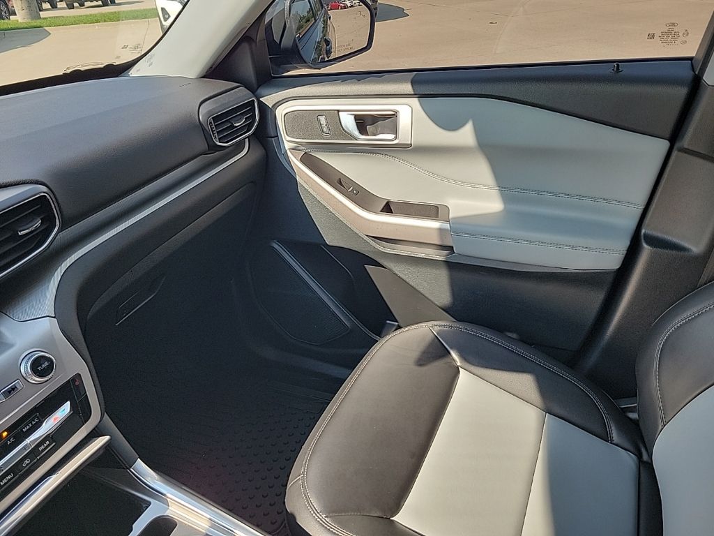 Used 2024 Ford Explorer SUV