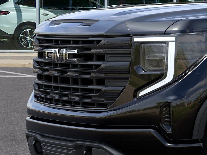 2025 GMC Sierra 1500 Elevation 13