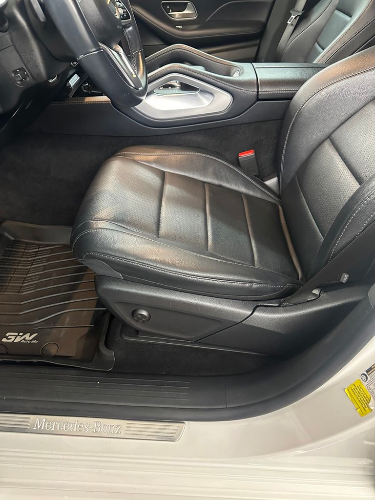 used 2022 Mercedes-Benz GLE car, priced at $34,985