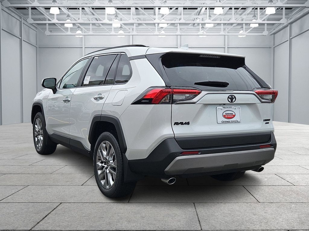 Thumbnail: 2025 Toyota RAV4 - 6