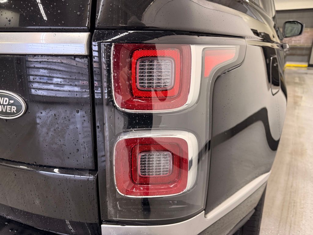 Thumbnail: 2021 Land Rover Range Rover - 5