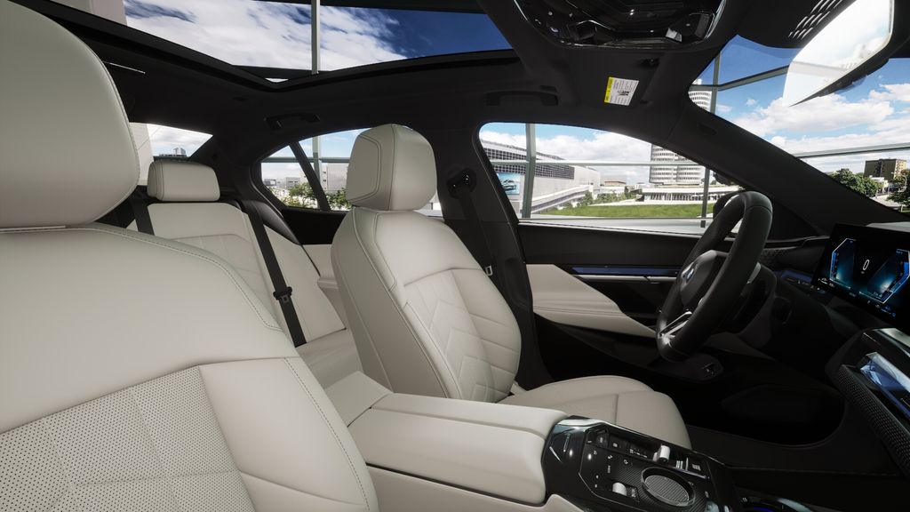 Thumbnail: 2026 BMW 5 Series - 9