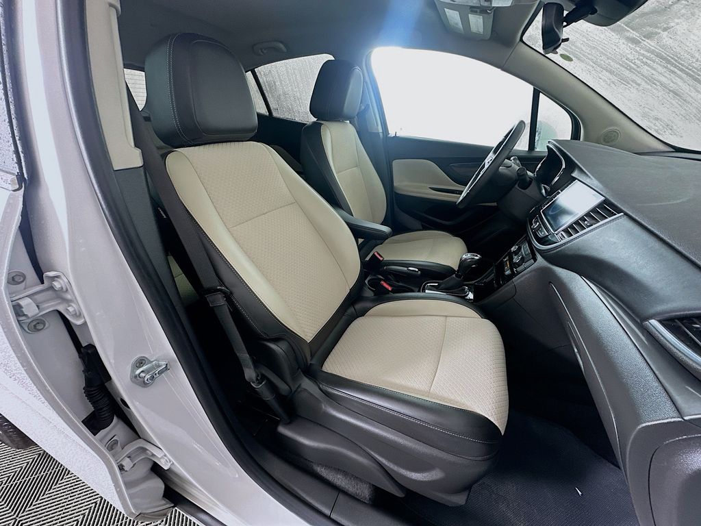 Thumbnail: 2019 Buick Encore - 26