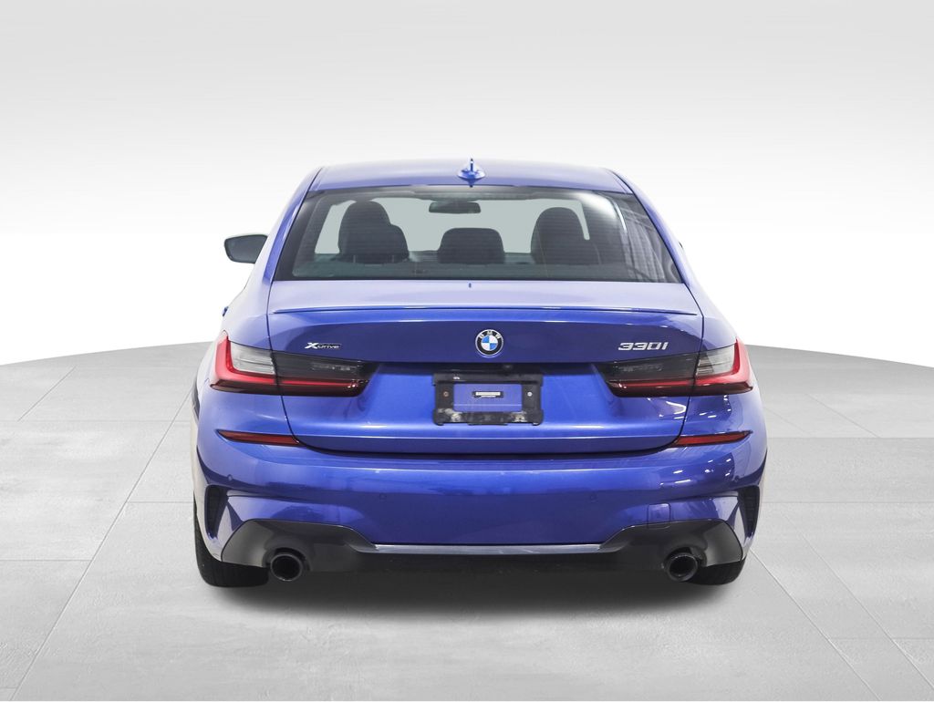 Thumbnail: 2022 BMW 3 Series - 4