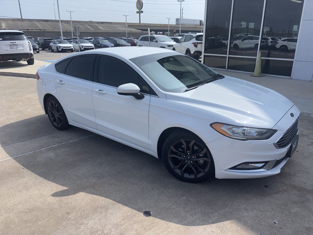 2018 Ford Fusion SE White at DeMontrond Gulf Freeway