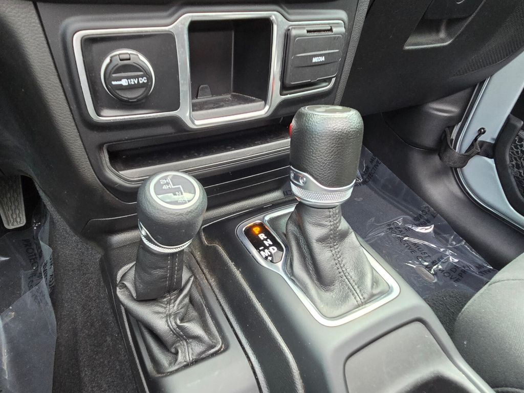 2023 Jeep Wrangler - $27,669
