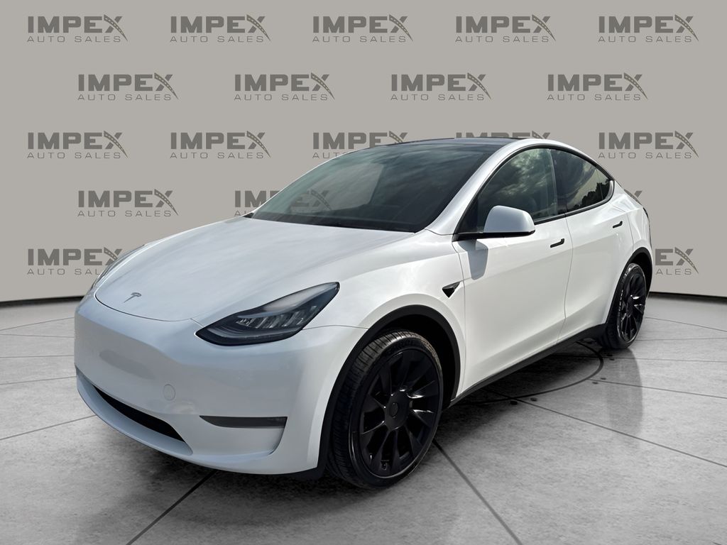 2023 Tesla Model Y Long Range Dual Motor All-Wheel Drive's photo