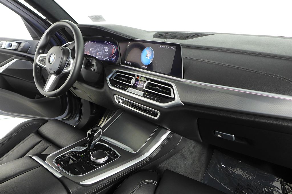 Thumbnail: 2022 BMW X5 - 13