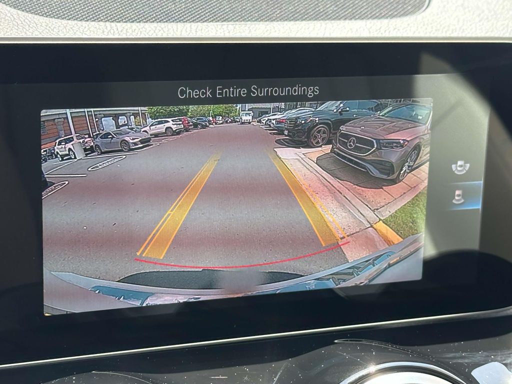 2021 Mercedes-Benz GLB 250 10