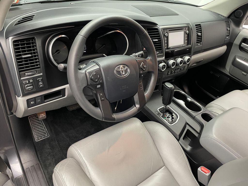 Thumbnail: 2018 Toyota Sequoia - 11