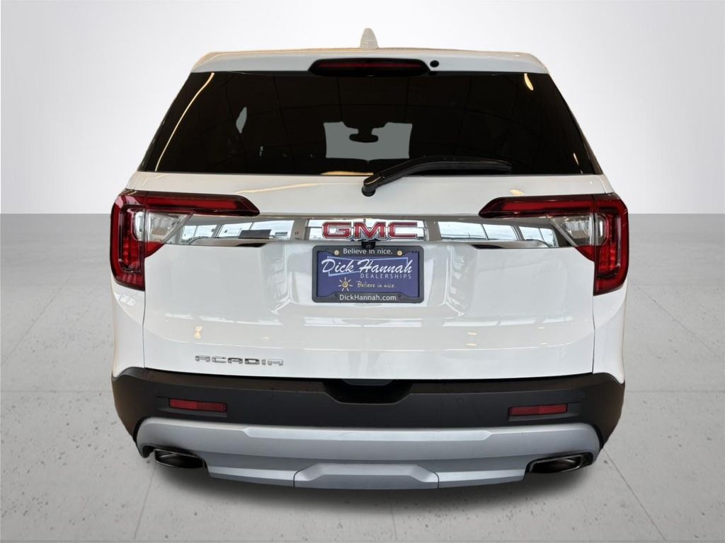 2022 GMC Acadia SLE