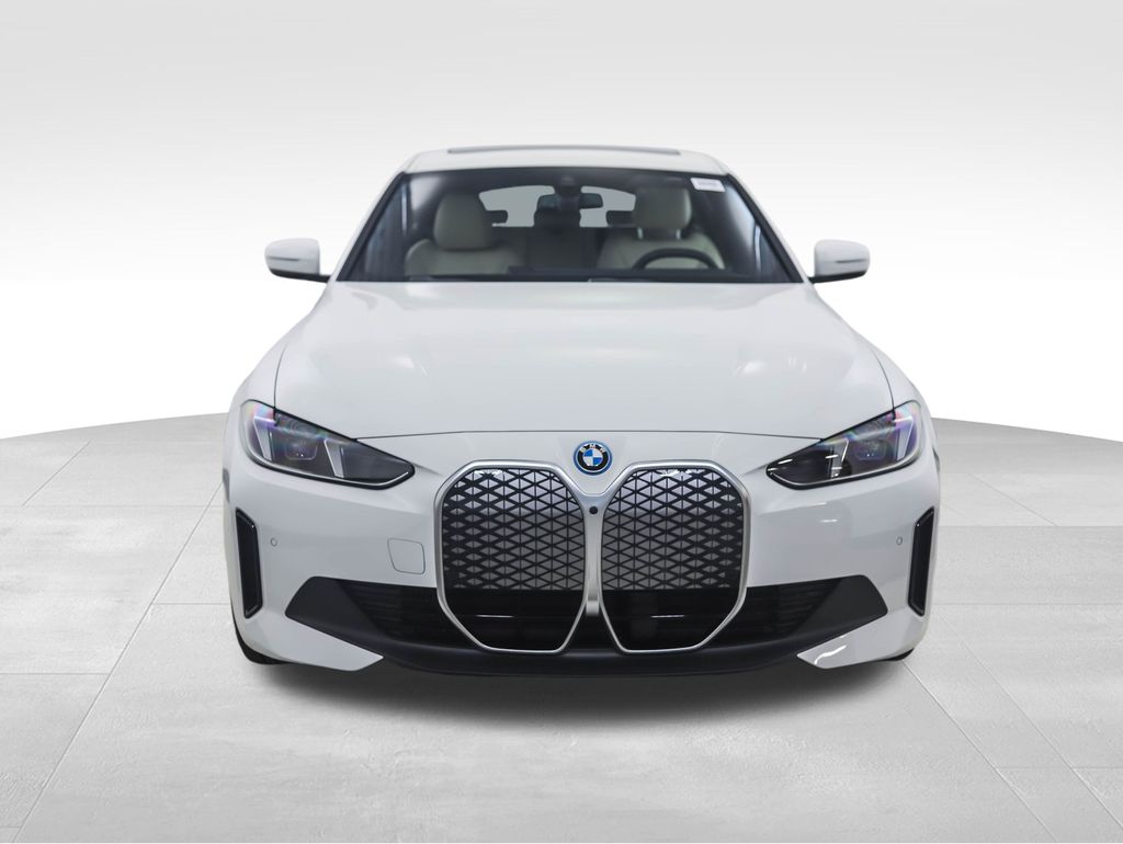 Thumbnail: 2025 BMW i4 - 9