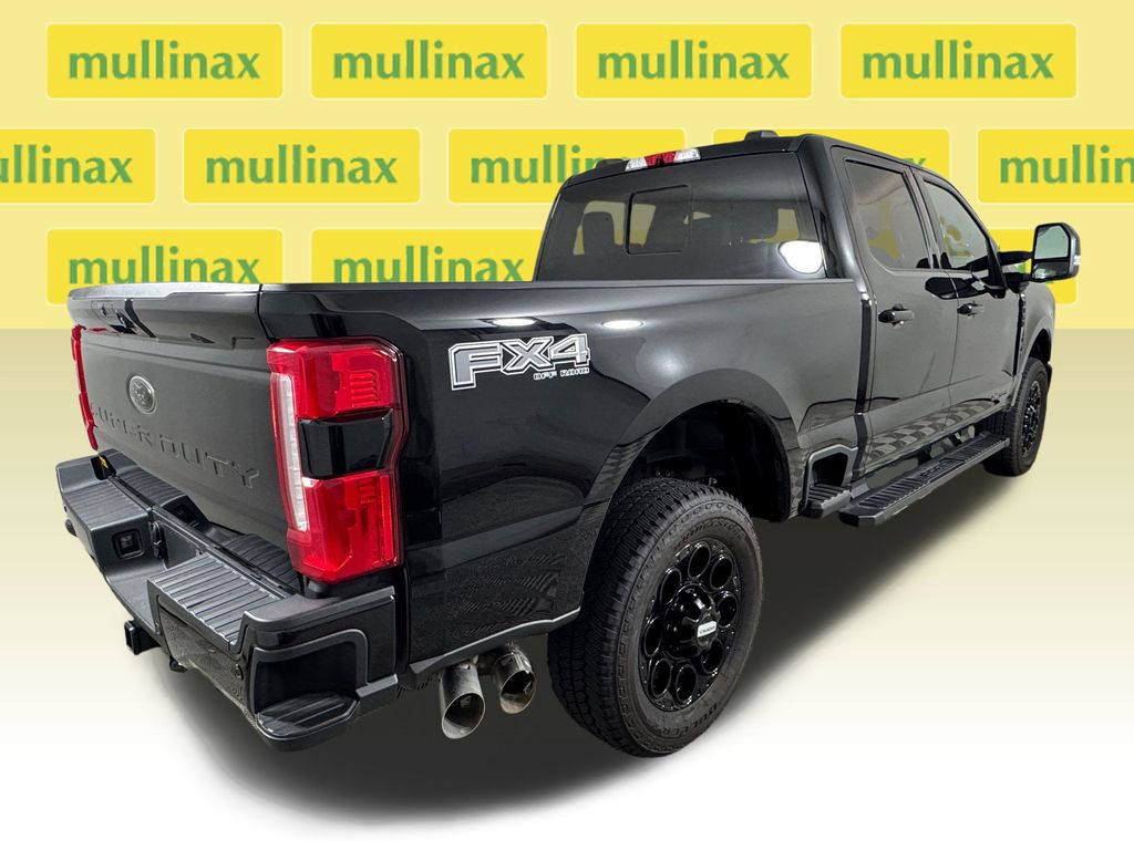 2026 Agate Black Metallic Ford Super Duty F-350 SRW Lariat 4X4 Truck