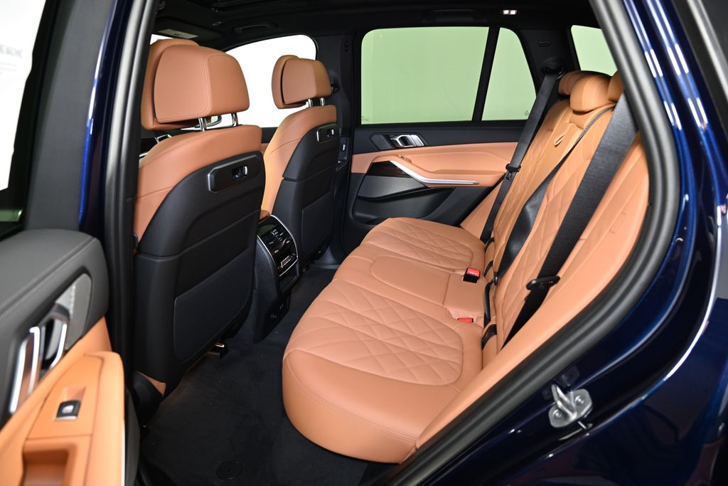 Thumbnail: 2026 BMW X5 - 24