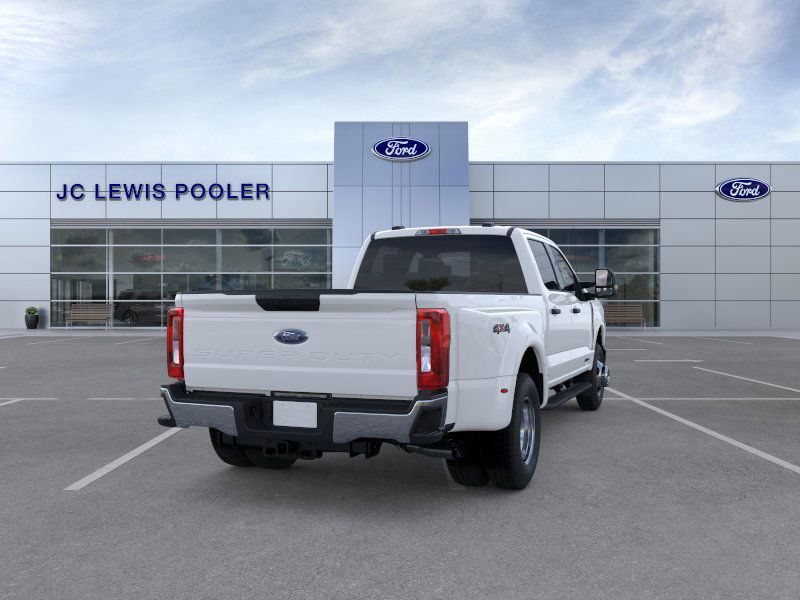 2026 Ford Super Duty F-350 DRW XLT